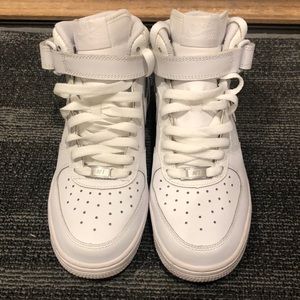 Mike Jordan White Hightop Boys